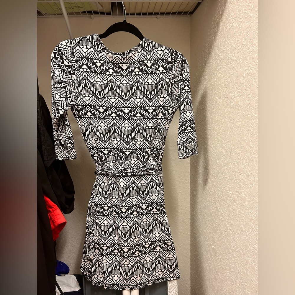 Dress - Picture 2 of 2